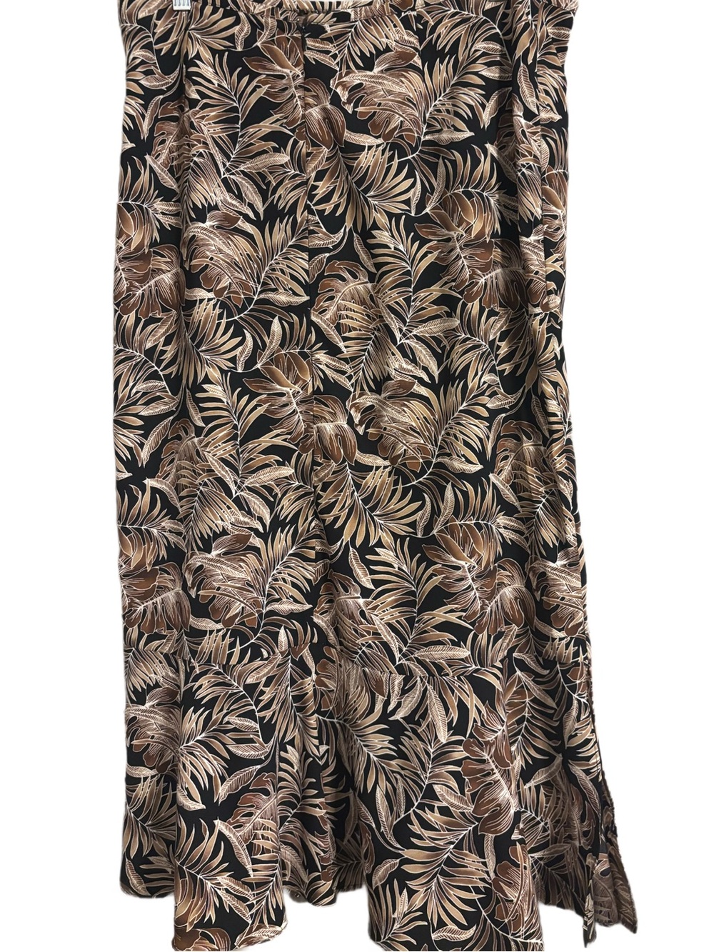 Sag Harbor Women's Maxi Trumpet Skirt W/ Neutral Tropical Pattern Size 16